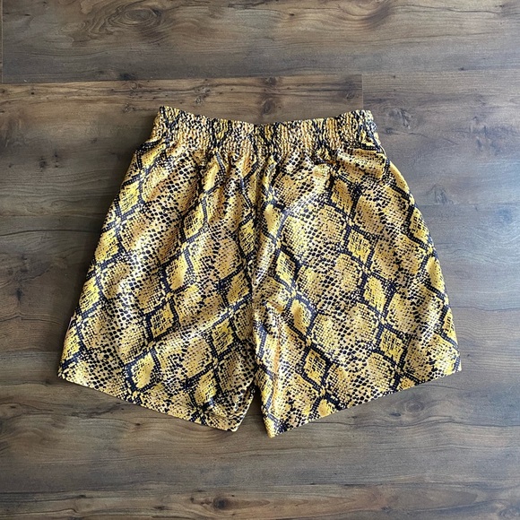 Nike Dri-Fit Rebel Fly Gold Basketball Shorts Size S (Small) - Picture 5 of 7